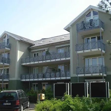 11 In Der Strandstrasse * Muritz